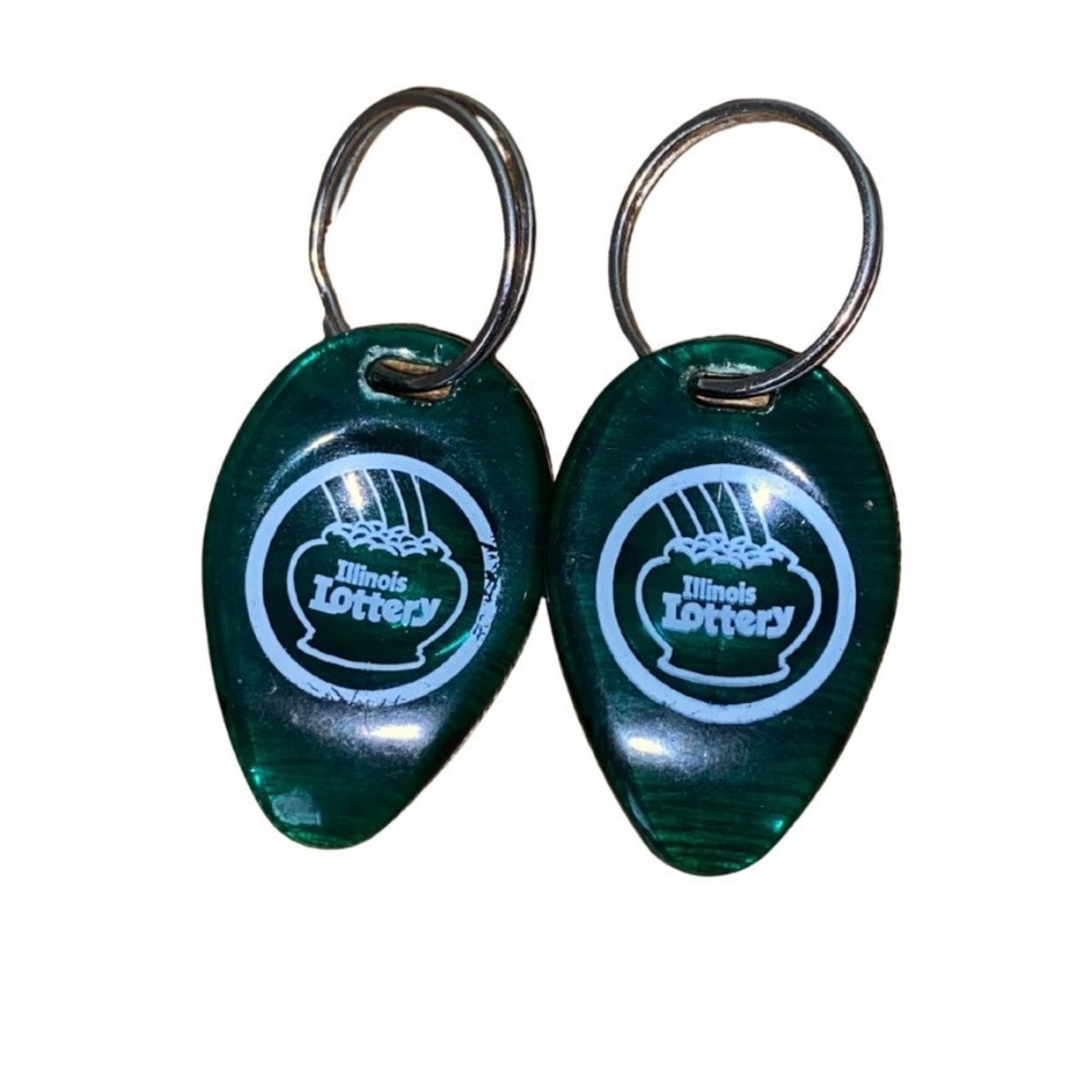 Illinois Lottery Scratcher Keychain Lot of 2 Green Plastic Scratch Off Keyring